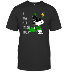 Snoopy A Wee Bit Irish Today Men's T-Shirt - kambletee