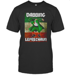 St Patricks Day Irish Dabbing Leprechaun Men's T-Shirt - kambletee