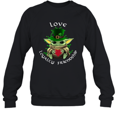 Baby Yoda hug St Patricks Day Irish love loyalty friendship Sweatshirt - kambletee