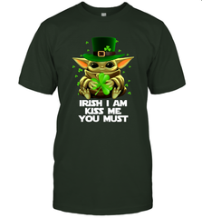 Baby Yoda hug Irish I am kiss me you must Men's T-Shirt - kambletee