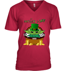 Baby Yoda The Mandalorian Happy St Patrick's Day Men's V-Neck - kambletee