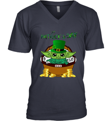 Baby Yoda The Mandalorian Happy St Patrick's Day Men's V-Neck - kambletee