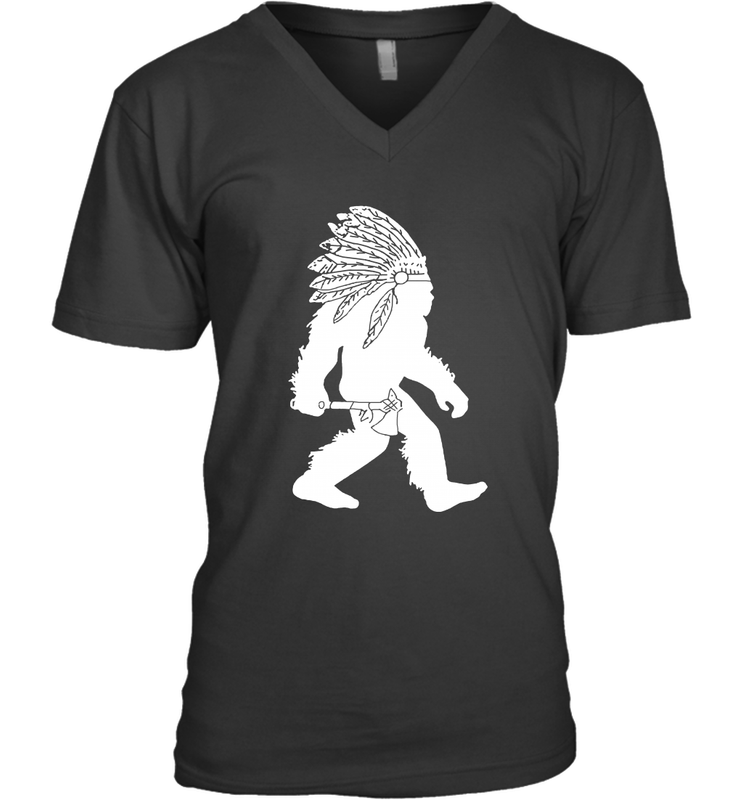 Native American Bigfot Men's V-Neck - kambletee