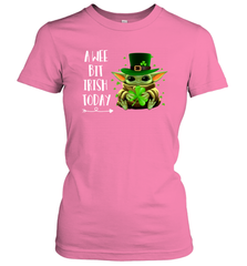 Baby Yoda hug St Patricks Day a wee bit Irish today Women's T-Shirt - kambletee