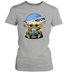 Yoda hug Blue Moon Women's T-Shirt - kambletee