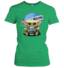 Yoda hug Blue Moon Women's T-Shirt - kambletee