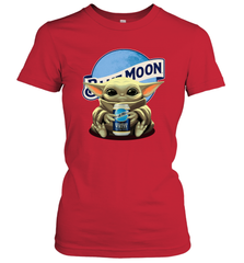 Yoda hug Blue Moon Women's T-Shirt - kambletee